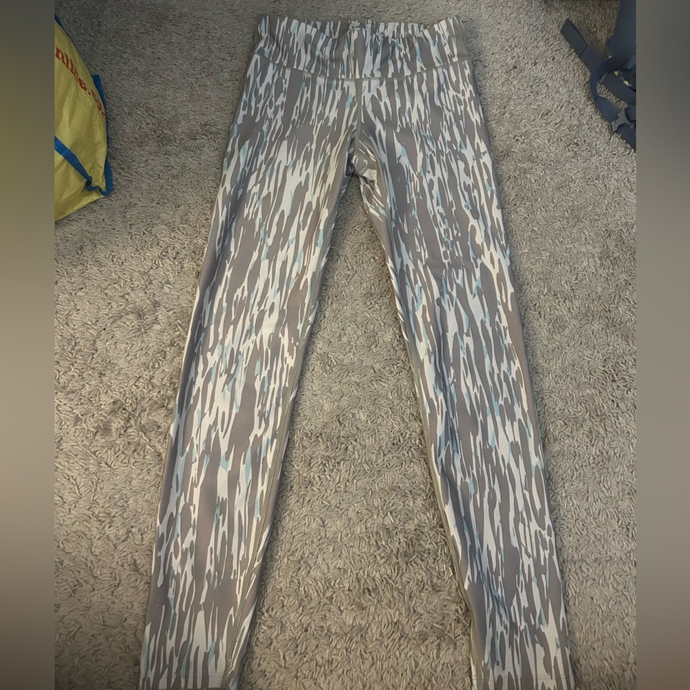 JoyLab Gray Patterned Leggings